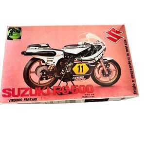 PROTAR SUZUKI RG 500 VIRGINIO FERRARI  SCALE 1.9 MOTORCYCLE MODEL KIT‎ #169